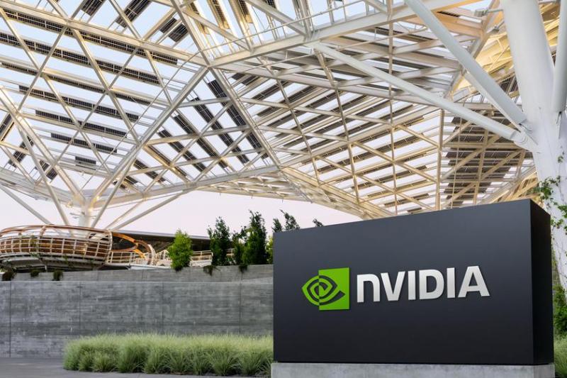 NVIDIA утроила выручку и увеличила чистую прибыль в 13 раз благодаря спросу на ИИ-чипы