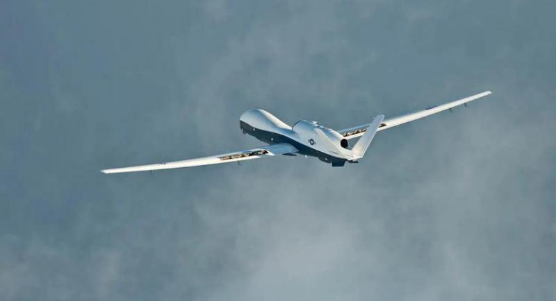Первый австралийский стратегический беспилотник MQ-4C Triton дебютировал на заводе Northrop Grumman
