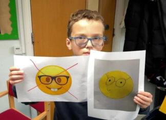 10-летний мальчик просит Apple изменить эмодзи в очках — он считает его оскорбительным