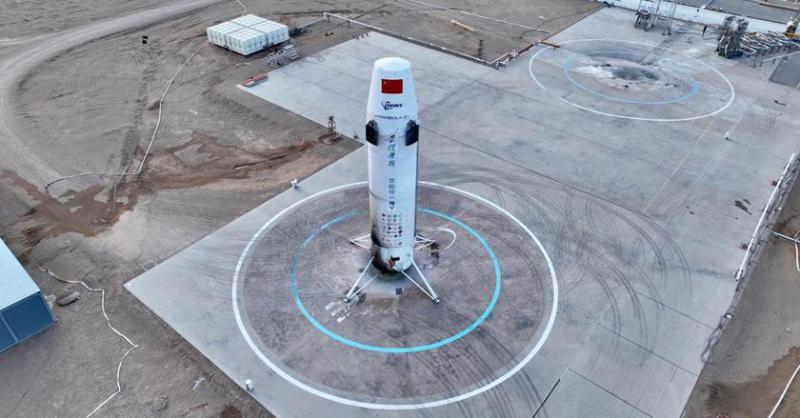 Китайская ракета «Гипербола-2» подскочила на 343 метра и совершила точную мягкую посадку с отклонением менее 30 см