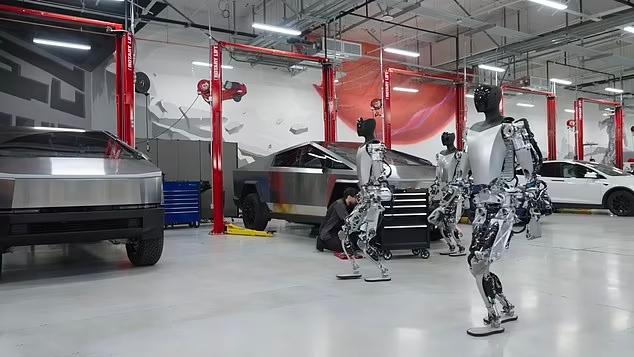 Робот Tesla у Техасі «напав» на інженера, залишивши кривавий слід