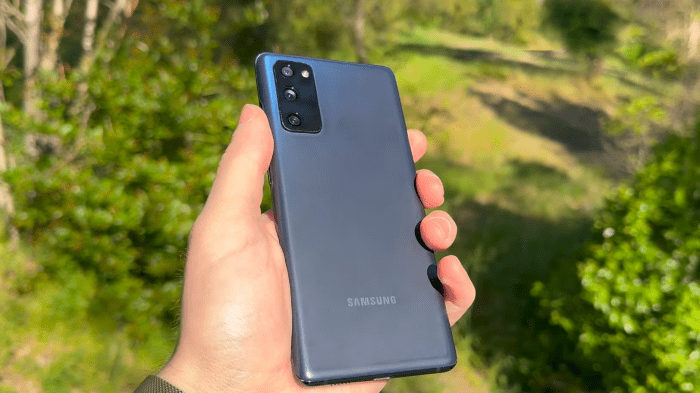 Samsung Galaxy S20 FE — легендарный флагман начального уровня продается всего за 6334 фунта стерлингов — самая высокая бюджетная цена за всю историю!