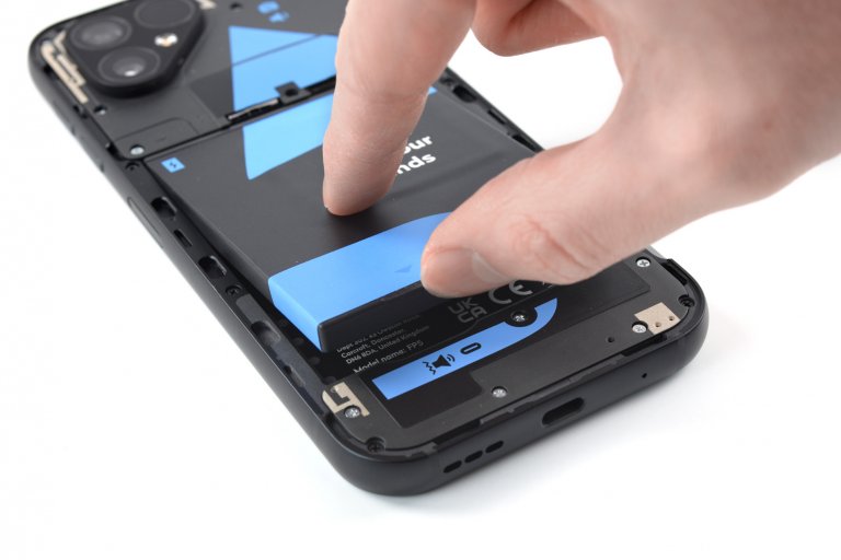 Самый ремонтопригодный смартфон: модульный Fairphone 5 получил от iFixit 10/10