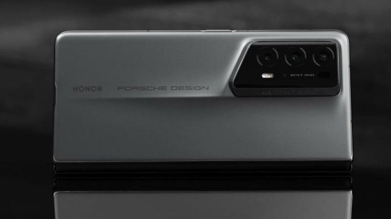 Honor Magic V2 RSR Porsche Design поступит в продажу в Европе