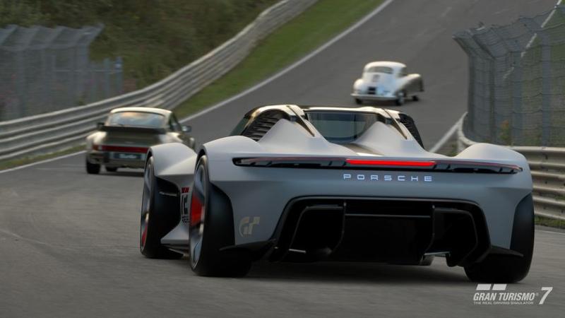 Разработчики Gran Turismo 7 выпустили ежемесячные обновления игры с новыми машинами и режимами