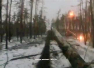 Российская колонна попала под удар кассетными боеприпасами: запись с камеры оккупанта (7 минут видео)
