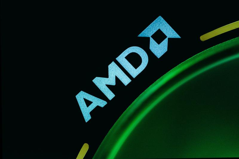 AMD нацелена на рынок ПК с искусственным интеллектом в борьбе с NVIDIA и Intel