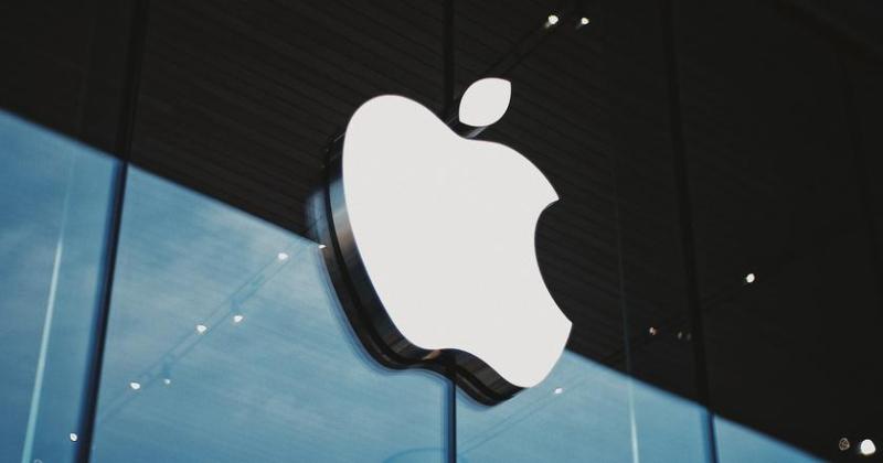 Apple открывает первый магазин в Канаде со специальными станциями выдачи заказов