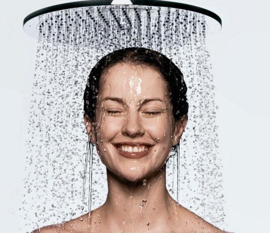 Простой способ увеличить давление воды в душе без вызова сантехника