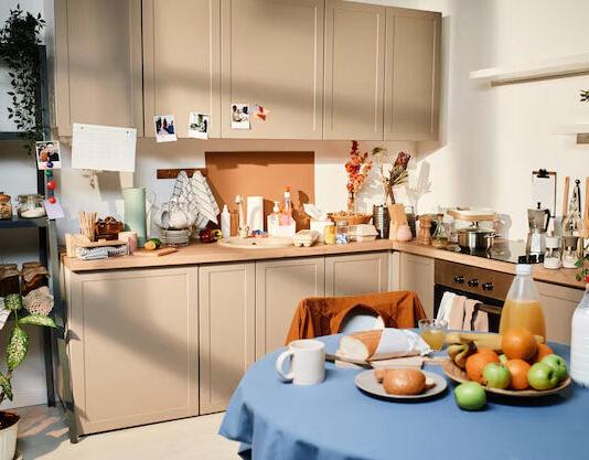 Эффективные методы избавления от неприятного запаха на кухне