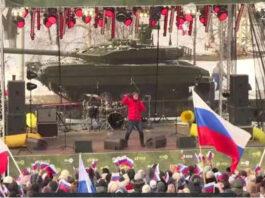 Новые танки Т-90М доставлены на фронт в России: Встреча с песнями и танцами, благословление от московских попов Новые танки Т-90М доставлены на фронт в России: Встреча с песнями и танцами, благословление от московских попов