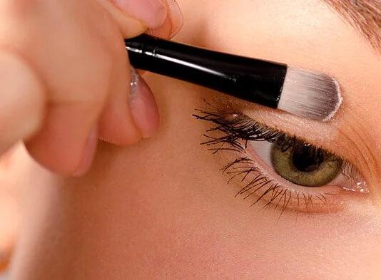 Секреты макияжа для глаз с нависшими веками