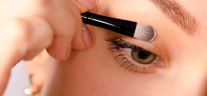Секреты макияжа для глаз с нависшими веками