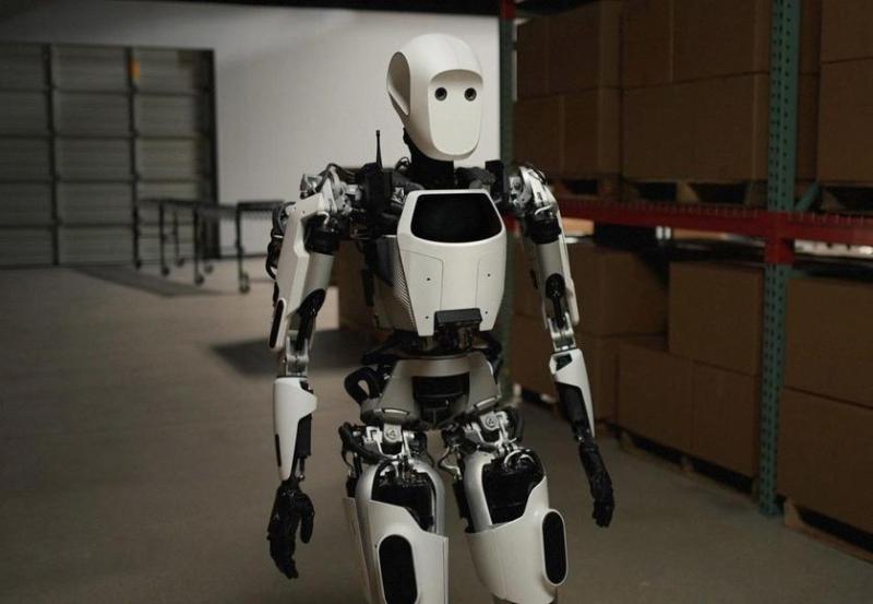 Mercedes тестирует робота-гуманоида для автоматизации производства