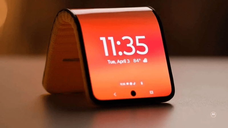 Концепция Motorola Adaptive Display: 6,9-дюймовый дисплей, который можно носить как браслет