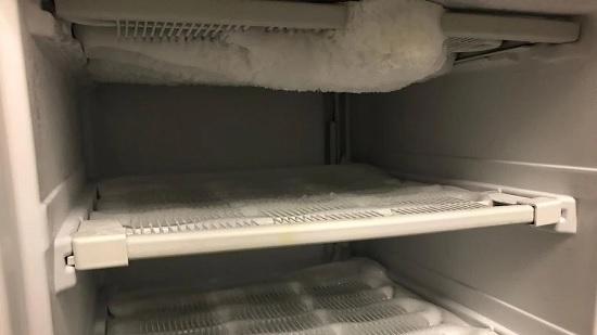 Почему холодильник Samsung перестал размораживать: Причины и возможные решения