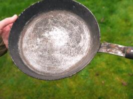 Как очистить сковороду от нагара: 5 эффективных способа Как очистить сковороду от нагара: 5 эффективных способа