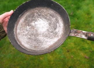 Как очистить сковороду от нагара: 5 эффективных способа Как очистить сковороду от нагара: 5 эффективных способа