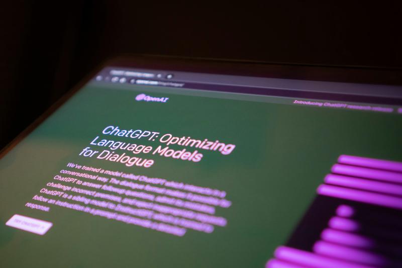 OpenAI добавляет поддержку голоса в ChatGPT, позволяя чат-ботам отвечать голосом
