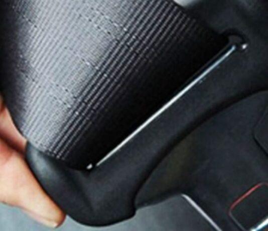 На ремнях безопасности у авто обнаружили «секретную» кнопку: в сети поражены ее функцией Удивительная функция кнопки на ремне безопасности автомобиля