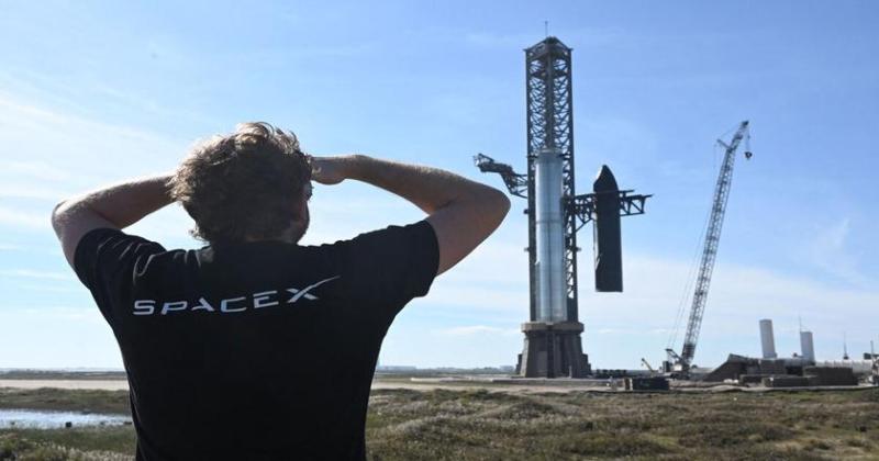 SpaceX запускает двигатель Starship Raptor перед четвертым испытательным полетом