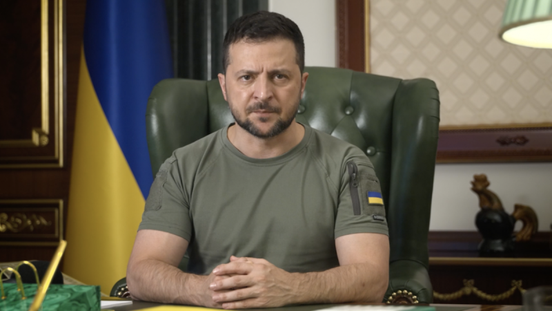Президент Зеленський пообіцяв підкріплення на передовій: «Ми докладаємо всіх зусиль, щоб у наших солдатів було більше зброї