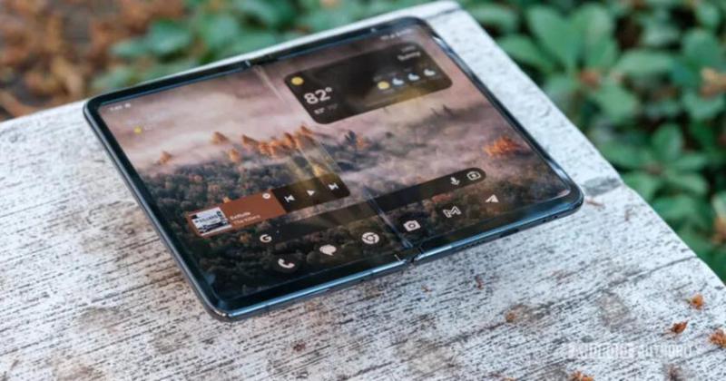 Apple рассматривает возможность прекращения продаж складного iPad из-за проблем с дисплеем