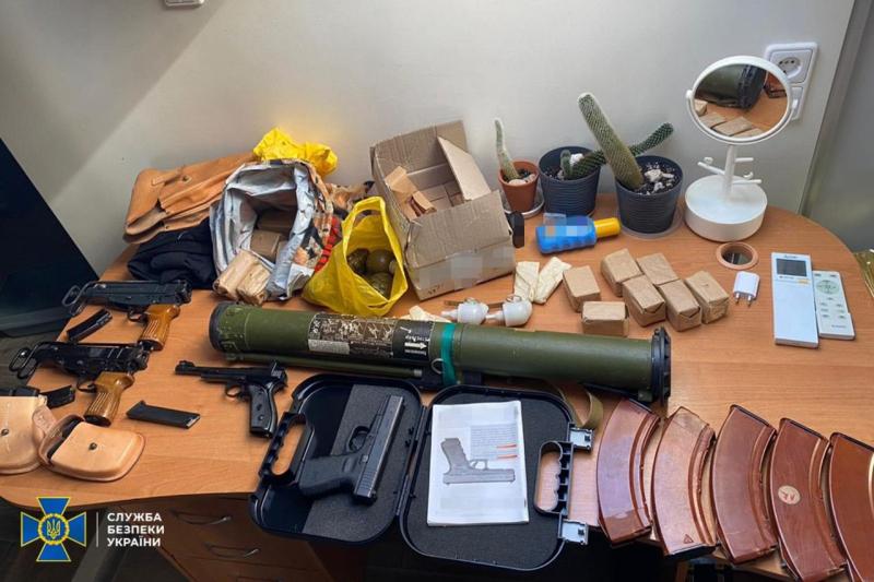 Бывшего руководителя СБУ обвиняют в хищении топлива на 26 миллионов гривен