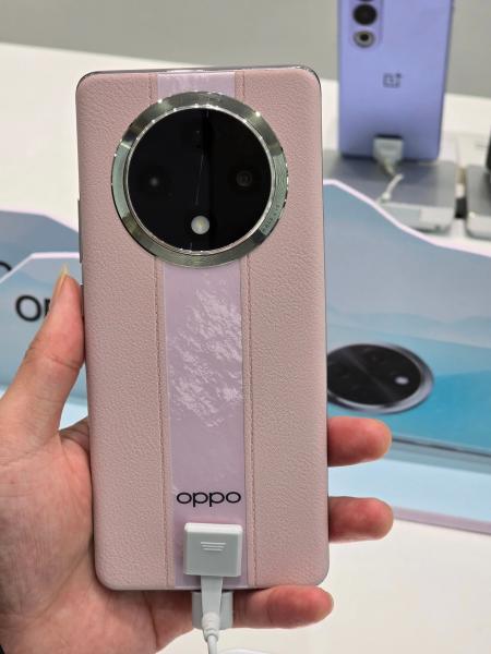 Oppo A3 Pro появляется на реальных изображениях перед презентацией