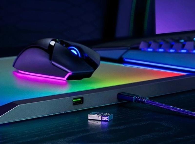 Razer представляет Firefly V2 Pro: коврик для мыши с RGB-подсветкой и двумя портами USB за 124 доллара