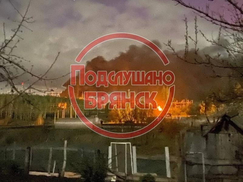 РФ атаковали беспилотники: вблизи Брянска горит подстанция, а в калуге повреждена энергетическая инфраструктура (видео)