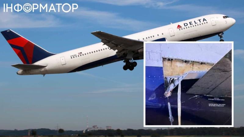У літака Boeing відірвався аварійний трап під час польоту над США