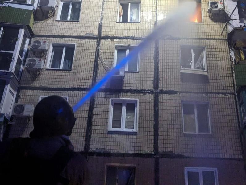 Взрыв в многоэтажке в Кривом Роге оставил семьи и детей зажатыми под бетоном