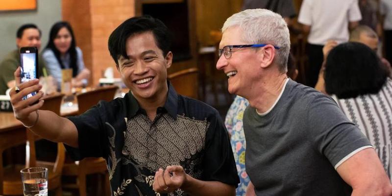 Задача от Тима Кука: как сделать селфи с генеральным директором Apple?