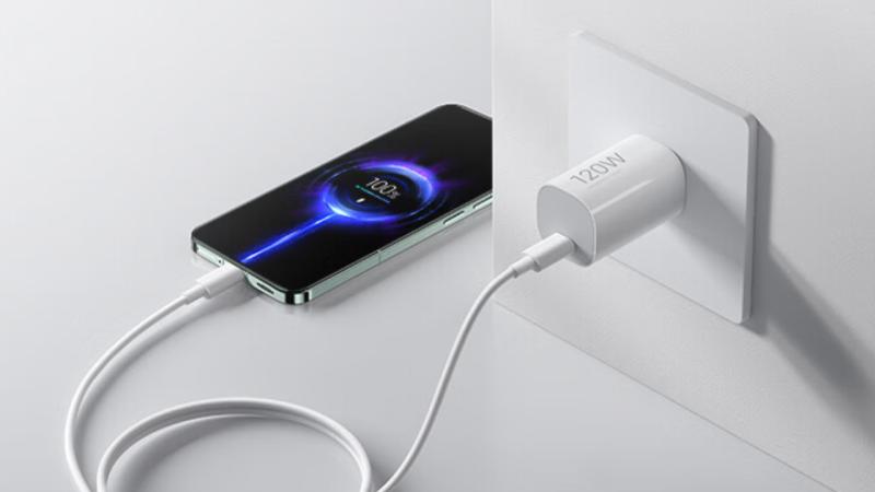 Xiaomi анонсирует новое компактное зарядное устройство USB-C GaN мощностью 120 Вт