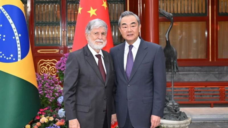 Китай и Бразилия поддерживают саммит мира по Украине с единственным условием