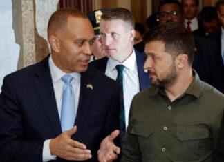 Конгрессмен Джеффрис заявил, что военные США могут вмешаться в войну в Украине