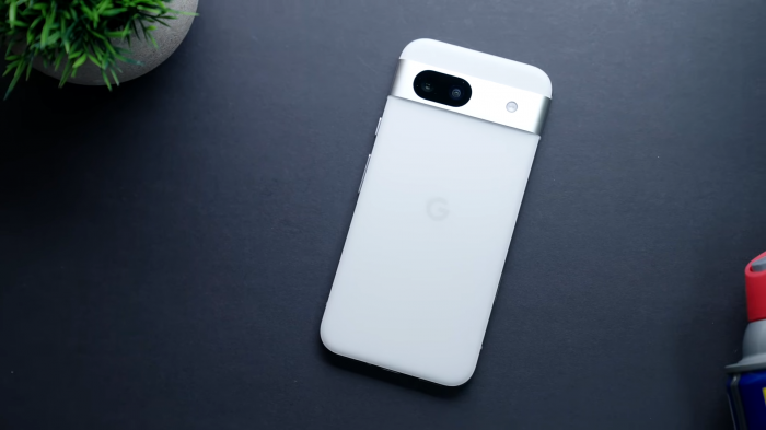 Google Pixel 8a: Честный обзор. Есть ли жизнь на берегу "А"?