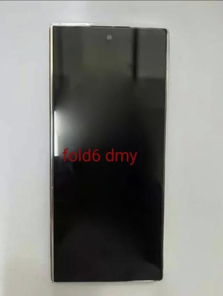Макет Samsung Galaxy Fold 6 демонстрирует угловатый дизайн, схожий с моделями Galaxy S Ultra и Galaxy Note