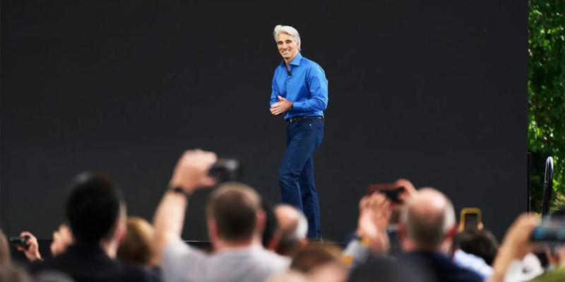 Старший вице-президент по разработке программного обеспечения Apple, Крейг Федериги высмеял компьютеры с искусственным интеллектом и планшеты с Windows