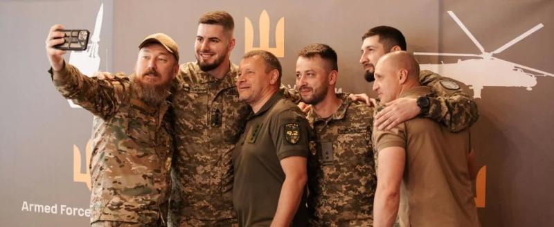 Сырский впервые встретился с командирами подразделений по БПЛА: о чем говорили