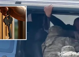 В Ровно мужчину пытались доставить на медкомиссию, он порезал себе вены