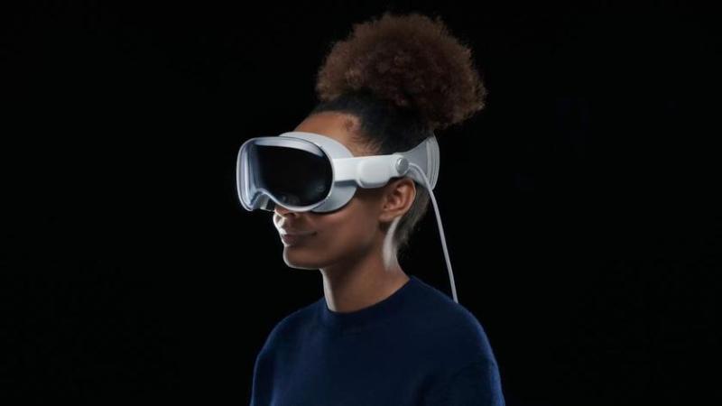 Почему Apple Vision Pro не стал массовым продуктом?