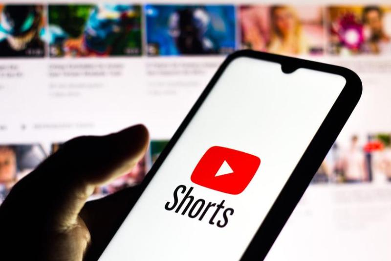 YouTube экспериментирует с длинными видео в сервисе Shorts