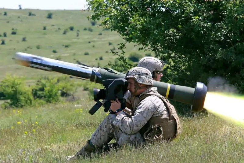 Болгария купит у США противотанковые комплексы Javelin FGM-148F