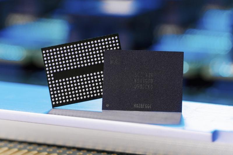 Samsung начинает массовое производство новой памяти QLC V-NAND 9-го поколения