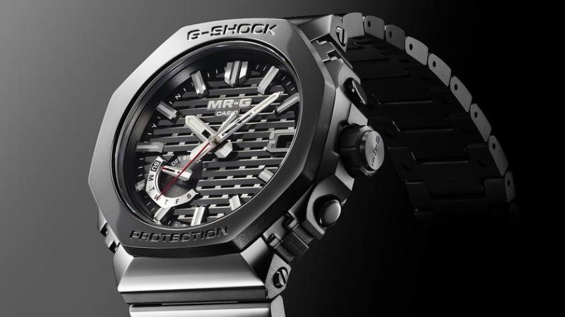 Casio G-Shock MR-G MRG-B2100R дебютирует в 2025 году с безелем DLC, ремешком Dura Soft и золотыми акцентами