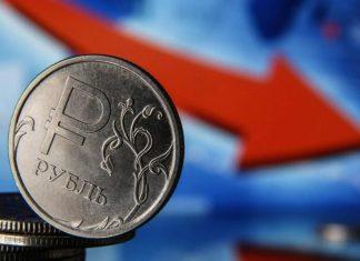 Рубль рухнул, продажи встали: китайские продавцы массово покидают российский рынок