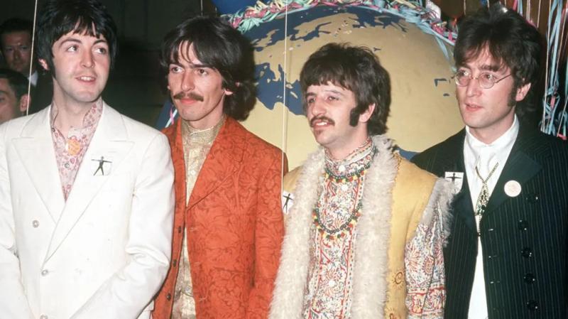 Английский музыкант из The Beatles Пол Маккартни призывает правительство Великобритании защитить музыкантов от искусственного интеллекта