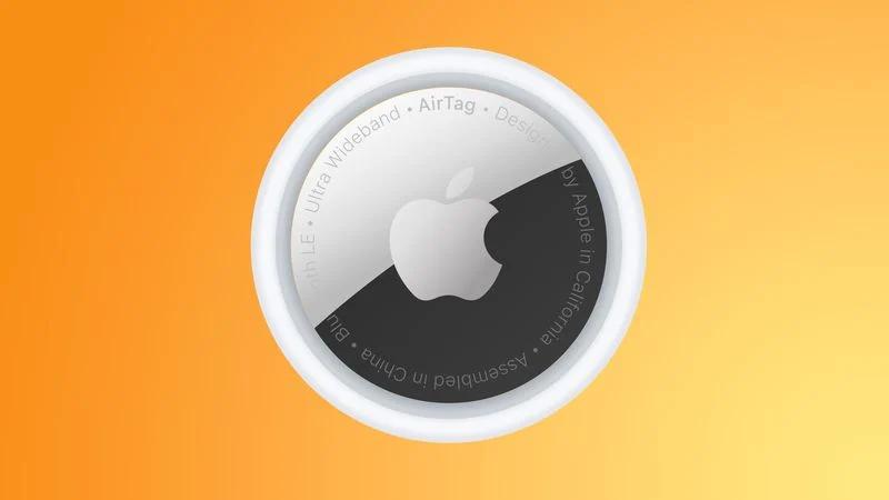 Apple добавила предупреждение на упаковку AirTag из-за опасности проглатывания батареи детьми